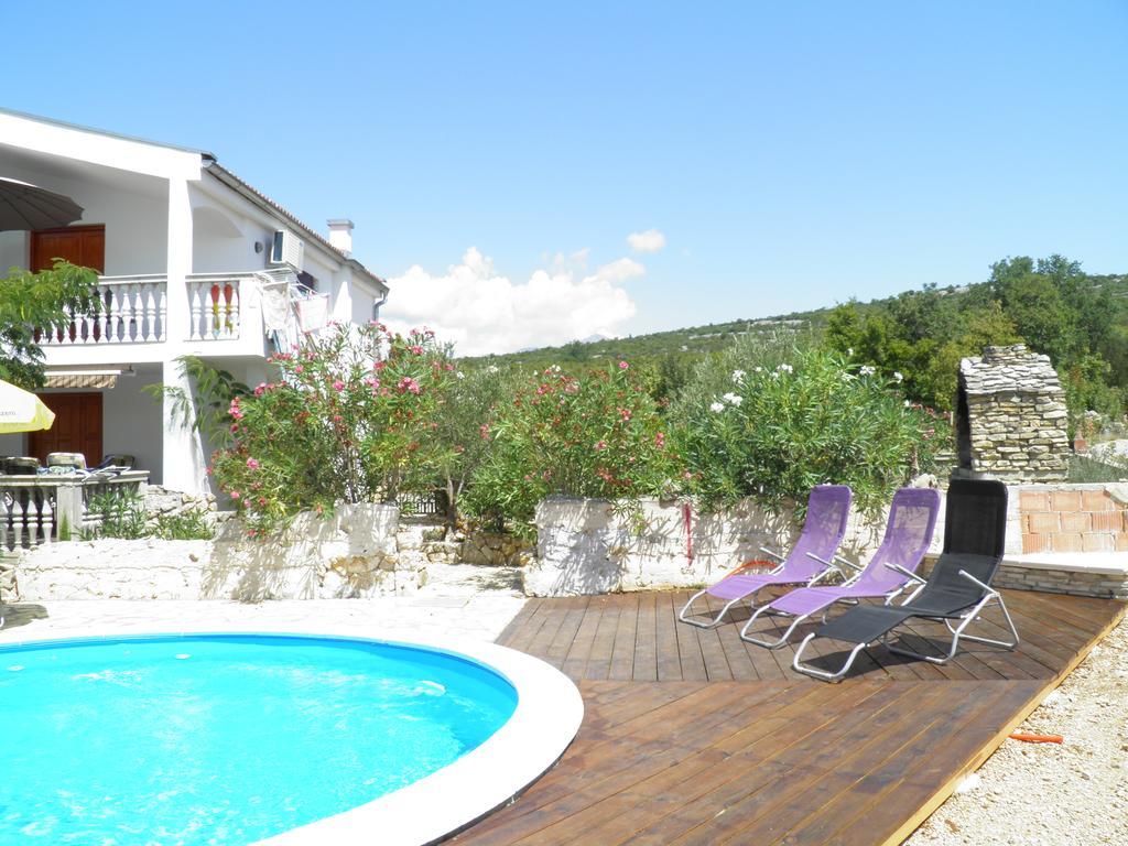 Apartments Zen Maslenica Rum bild